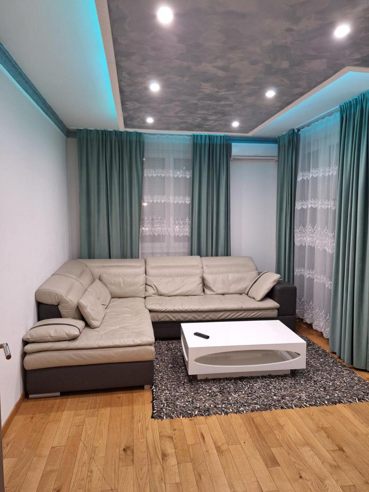 Elegantna Oaza Apartment بانيا لوكا المظهر الخارجي الصورة