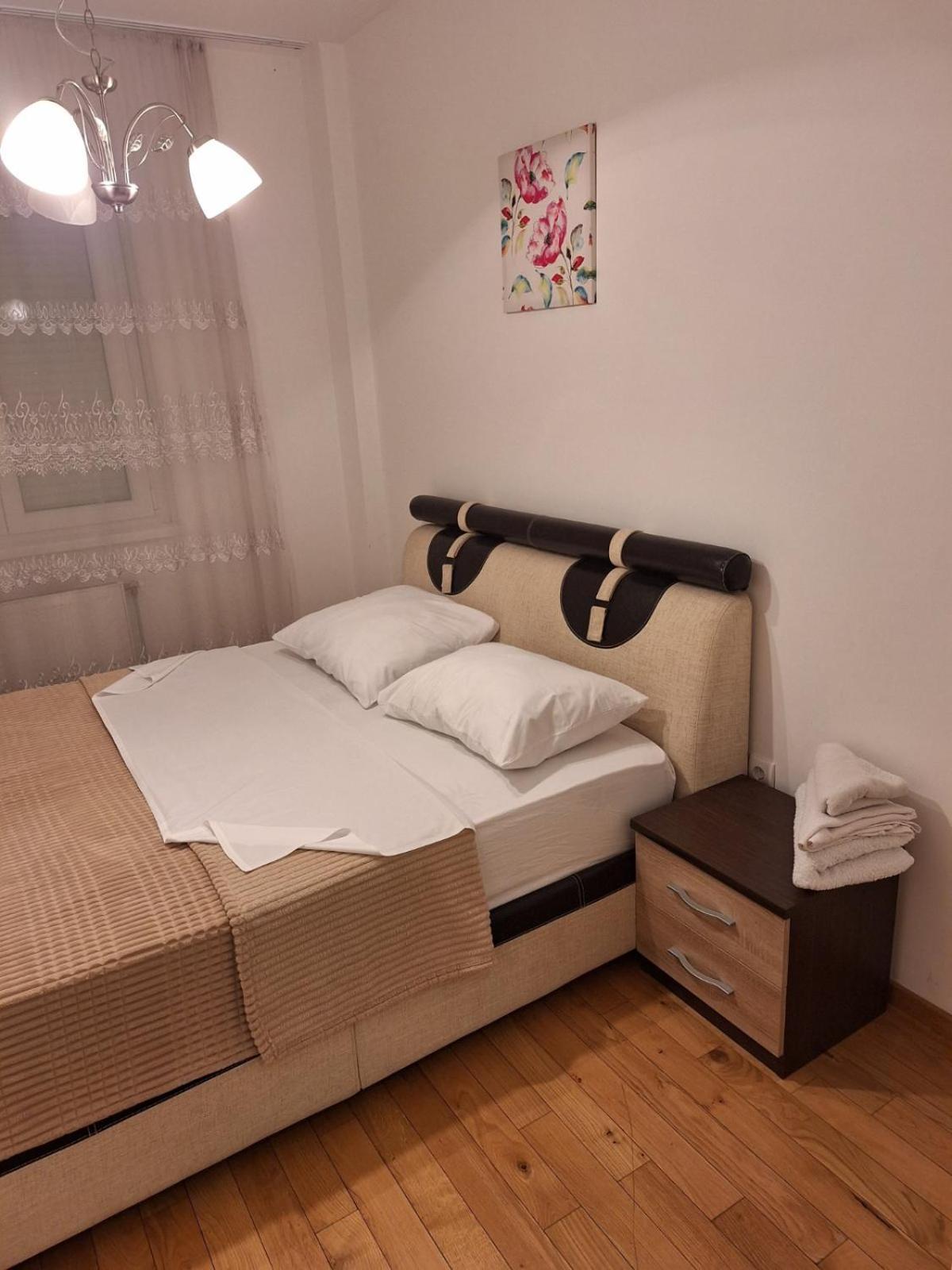 Elegantna Oaza Apartment بانيا لوكا المظهر الخارجي الصورة