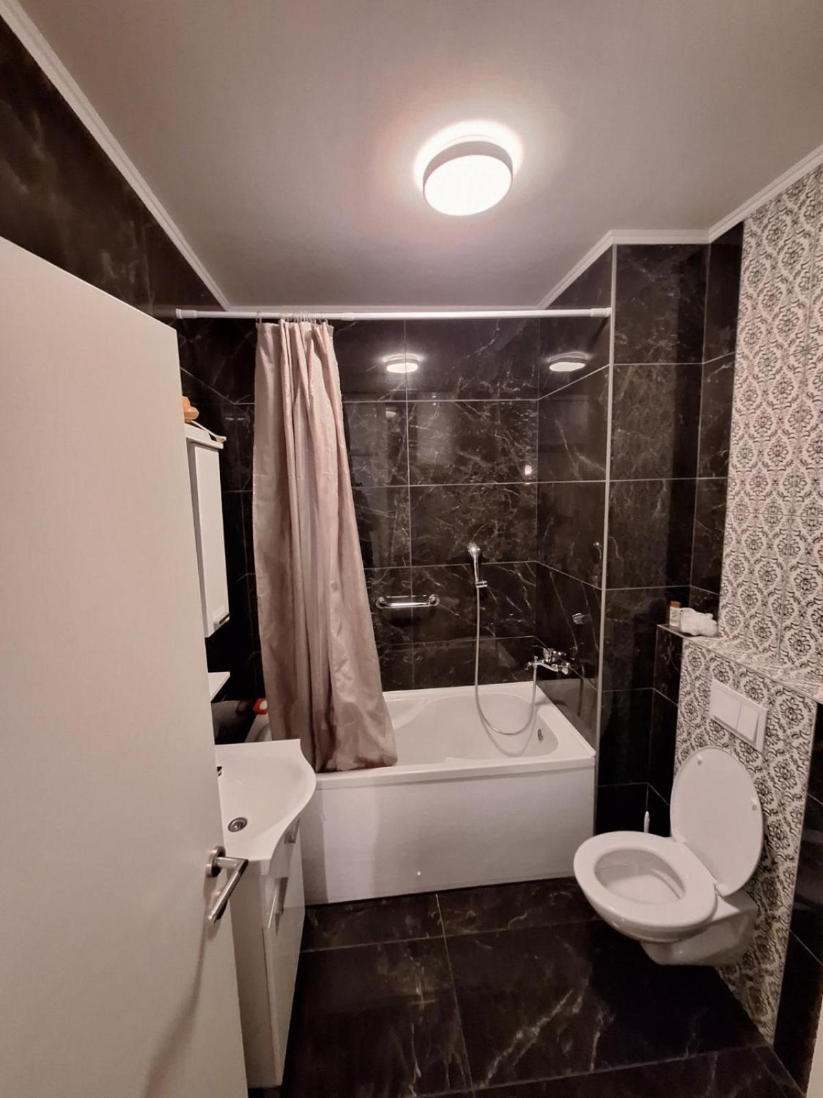 Elegantna Oaza Apartment بانيا لوكا المظهر الخارجي الصورة