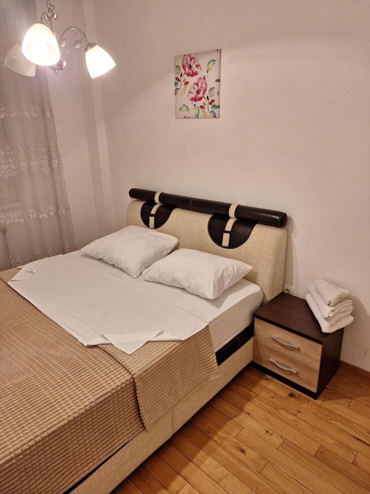 Elegantna Oaza Apartment بانيا لوكا المظهر الخارجي الصورة